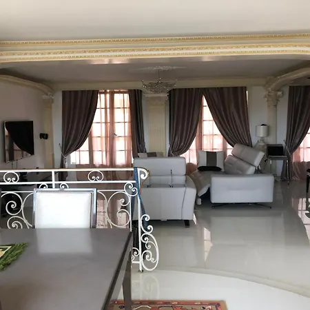 Hotes.superhote Aulnay-sous-Bois